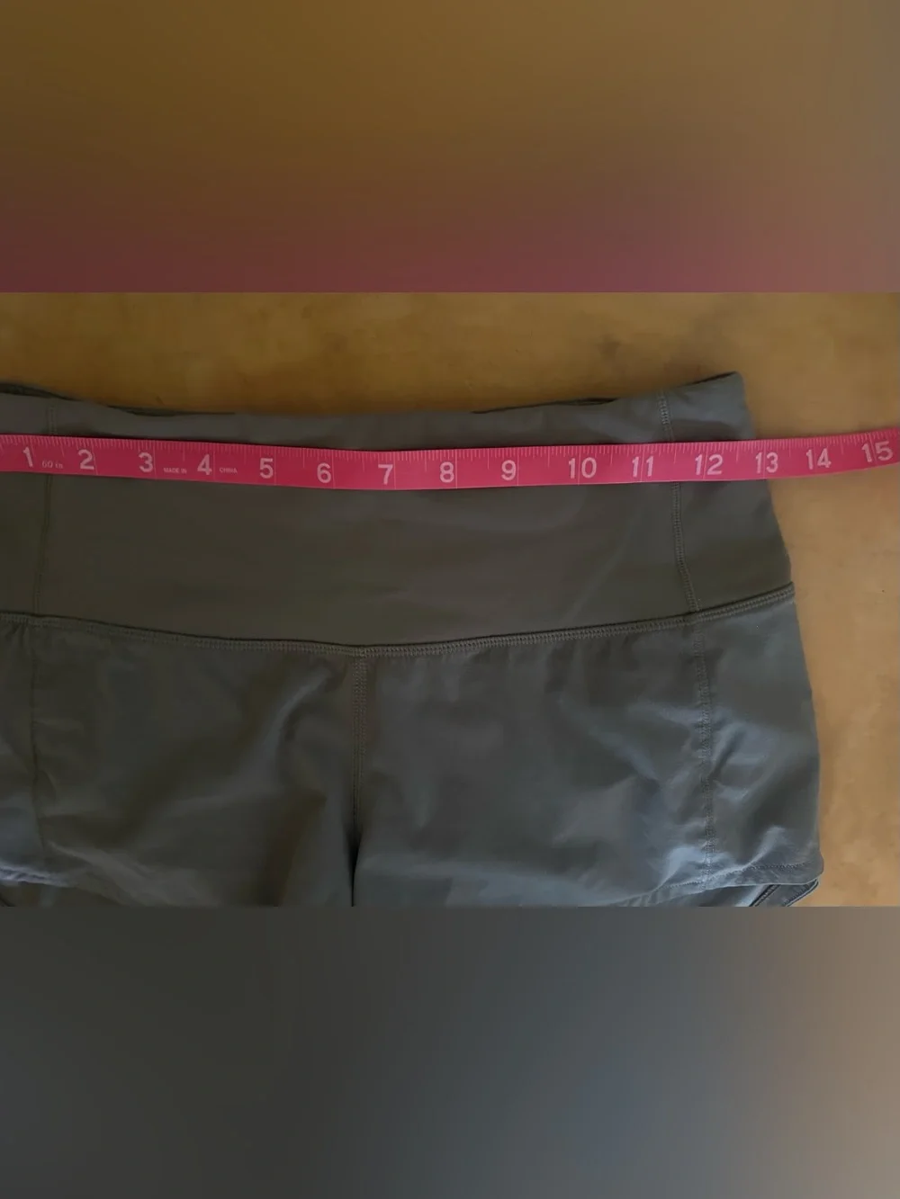 Lululemon Speed Up Shorts Hi-Rise 2.5” Sage Green Size 2, Excellent Condition!